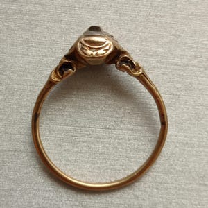 Antique Gold Ring with Table Cut Diamond – Renaissance