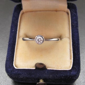 Diamond Engagement Ring – Solid 14K White Gold - Solitaire