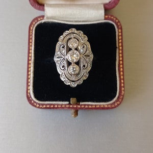 Art Deco Style Diamond Ring in 18K White Gold - 0.56 carat - Vintage