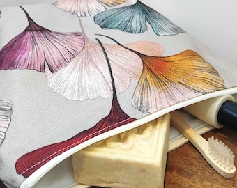 100% waterproof toiletry bag with Ginkgo biloba pattern. Makeup, toiletries, travel.