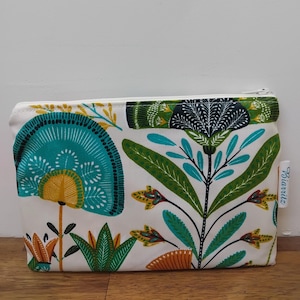 100% waterproof pouch/makeup pouch/swimsuit/travel pouch with beautiful plants. Milia-Loka Biarritz.