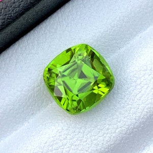 Peridot Cut Stone for Engagement Ring , Cushion Cut Natural Peridot Gemstone , August Birthstone , 3.50 Cts