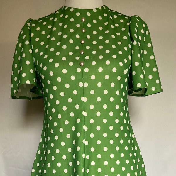 1950s Vintage Dress, Polka Dot Dress, 1950s Green Dress, Pearl Buttons, Size Small Dress, 1950s Spring Dress, Vintage Dress, 1950s Fashion