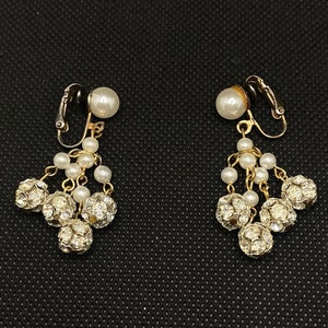 Vintage Clip On Earrings, Pearl Earrings, Dangle Pearls, Cubic Zirconia, Vintage Jewelry, Faux Pearls