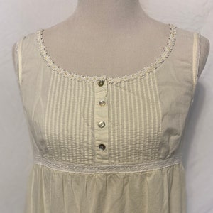 Vintage Style Nightgown, VTG Lingerie, Ivory Nightgown, Vintage Nightie, Size Medium, Pajamas, Cream Sleepwear, Loungewear