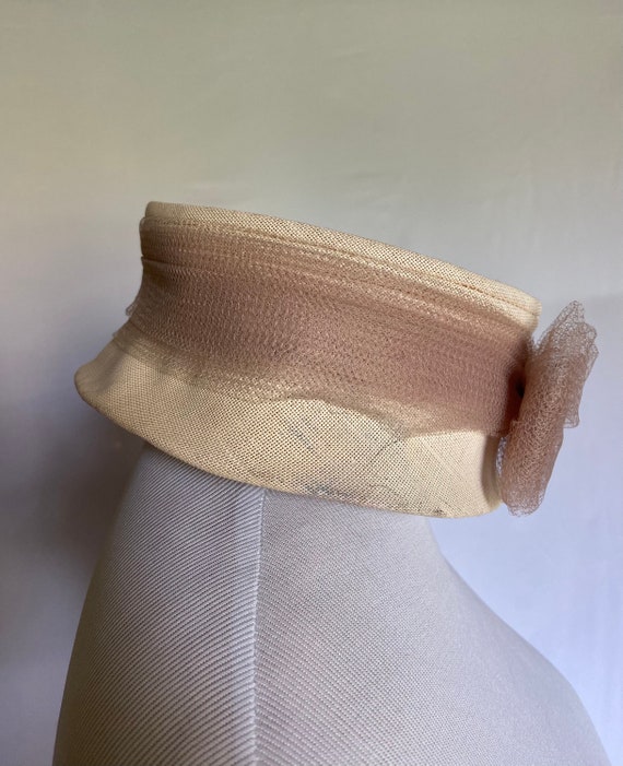 1960s Pillbox, Vintage Formal Hat, White Pillbox,… - image 2