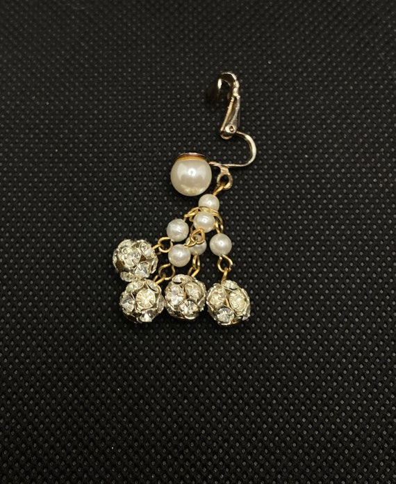 Vintage Clip On Earrings, Pearl Earrings, Dangle … - image 3