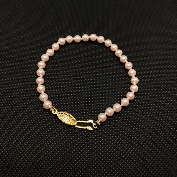 Vintage Pearl Bracelet, Delicate Pearls, Vintage Faux Pearls, Pink Pearl Bracelet, Vintage Style, 1950s Jewelry, Blush Pearls, Spring Pink