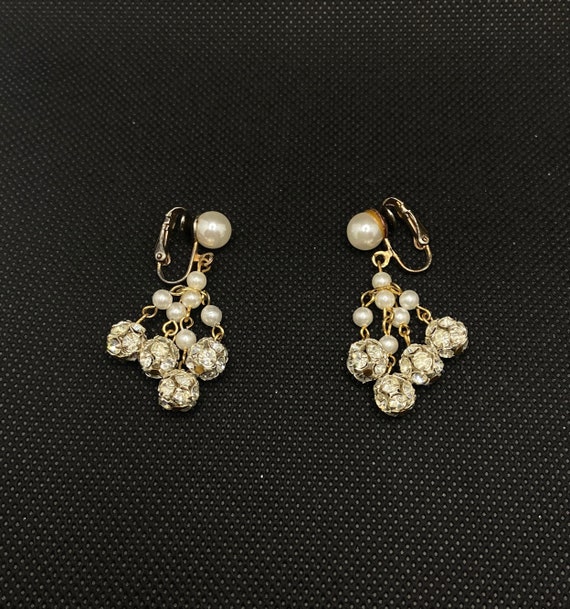 Vintage Clip On Earrings, Pearl Earrings, Dangle … - image 1