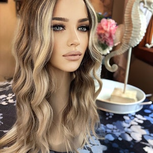 Sheenah Money Piece Texturized Blonde Wig Highlighted Lowlights Lace Front Wig