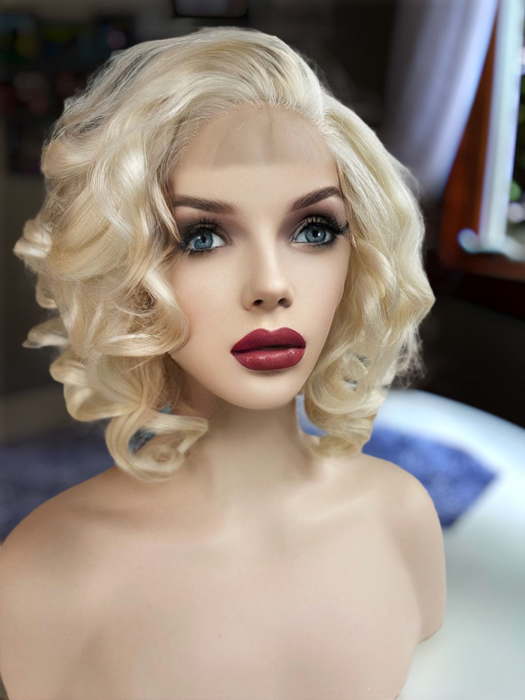 Hollywood Scarlet Marilyn Wig Blonde main image 1