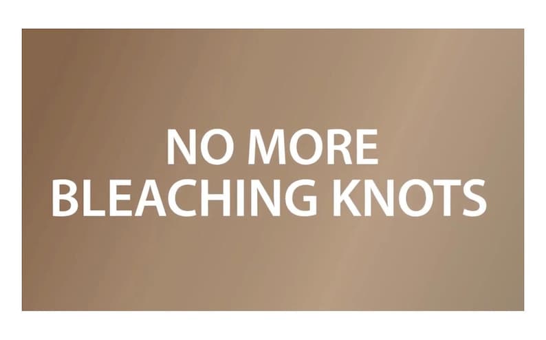 K&ouml;nnte beinhalten: Ein brauner Hintergrund mit dem Text "NO MORE BLEACHING KNOTS" in Wei&szlig;.