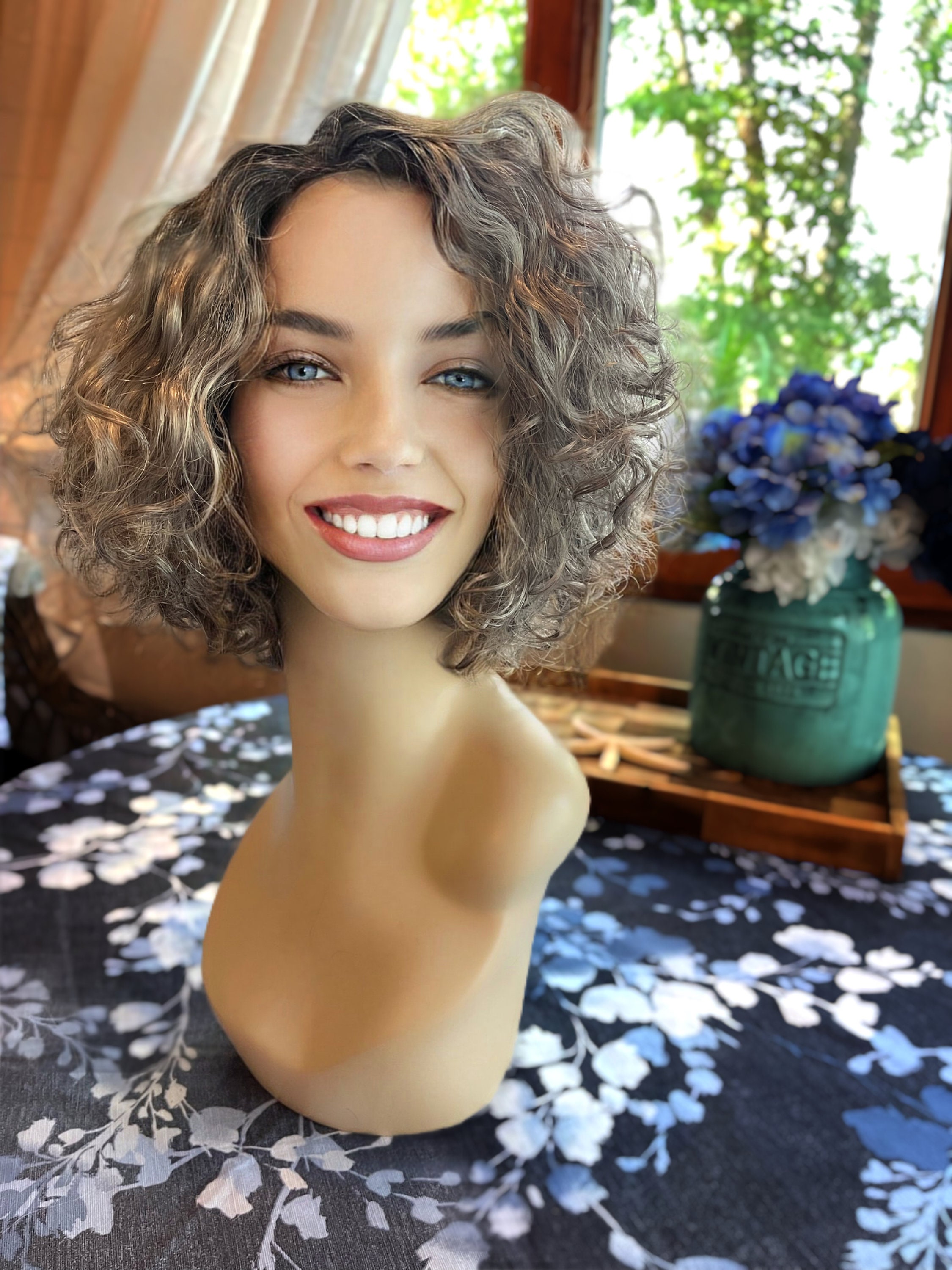 Curly Bob Hairstyles For Black Hair Bob Weave Short Bob Weave Short Bob  Weave Hairstyles Shor… | Bob hairstyles, Wavy bob hairstyles, Short curly  bob hairstyles