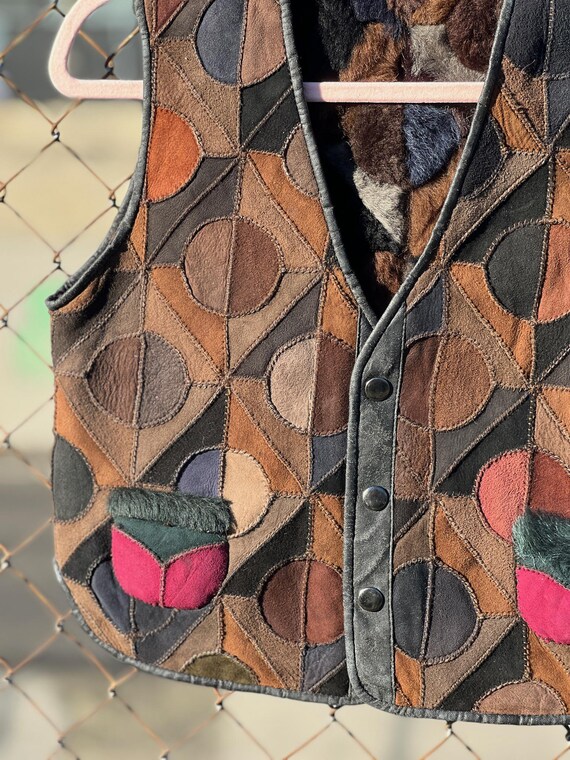1970s Suede Patchwork Shearling Vest –  Geometric… - image 2