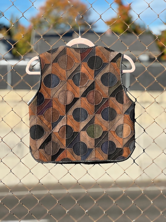 1970s Suede Patchwork Shearling Vest –  Geometric… - image 6