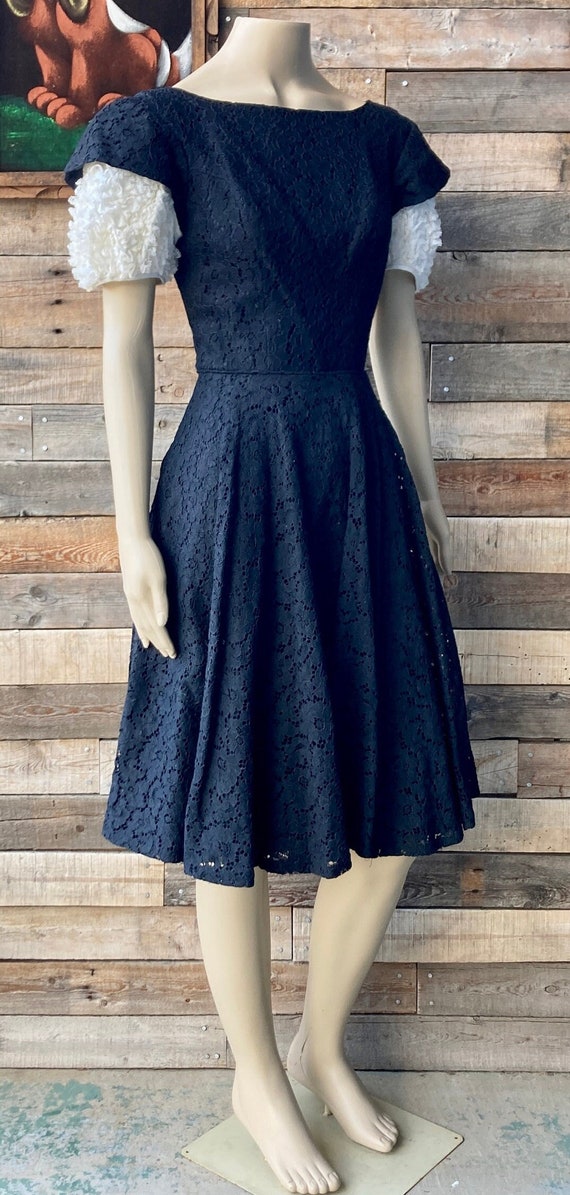1950s black lace dress Black 1950s Solid Lace Gothic Dress