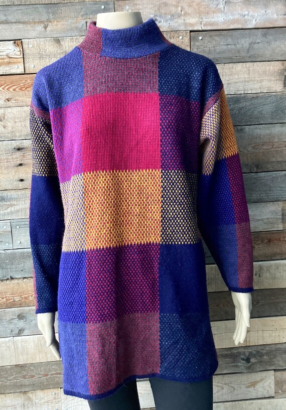Vintage 1980's Tunic Length Check Patterned Acryl… - image 1