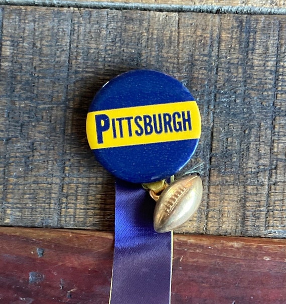 1950's Vintage University of Pittsburgh Pin with … - image 4