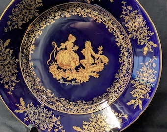 Limoges Castel France Cobalt Blue and 22K Gold Plate Curtsying Couple