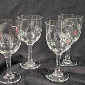 14 oz plastic wine glass 6-Pack Transparent Plastic Highball Drink Glasses 14Oz, Crystal Cut Style Navy Blue