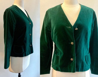 Vintage 40's 50's GREEN VELVET Jacket Coat Blazer / Cropped + POCKETS / Gold Tone Buttons / Majestic