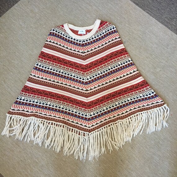 Vintage 70’s FAIR ISLE PONCHO / Wooden Buttons + … - image 9