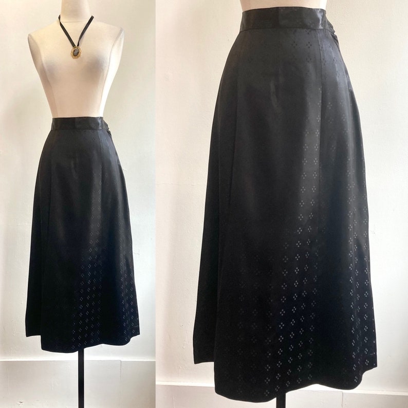 Vintage 40s SATIN SILK EMBOSSED Skirt in Midi Pencil Length with a Side Metal Zip