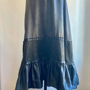 Vintage 80s Prairie Skirt / GUNNE SAX GUNNIES / Inky Black Silk Satin Lace / Corset Waist Ruffle Hem image 3