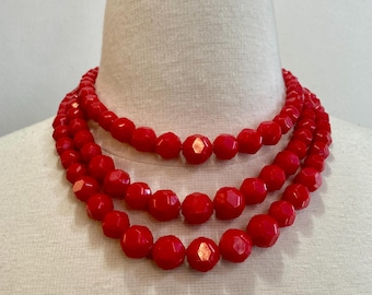 Vintage 50s Bib Necklace / 3 Graduated Strands of Red Resin Faceted Beads / Hook Closure