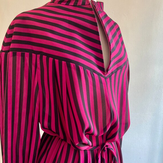 Fun Vintage 70's PINK Magenta + BLACK STRIPED Smo… - image 6