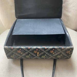 Vintage 60s Mod Floral Fabric TRAVEL BEAUTY SEWING Case / Mirror Interior Pocket image 6