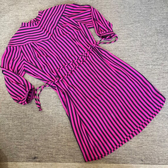 Fun Vintage 70's PINK Magenta + BLACK STRIPED Smo… - image 9