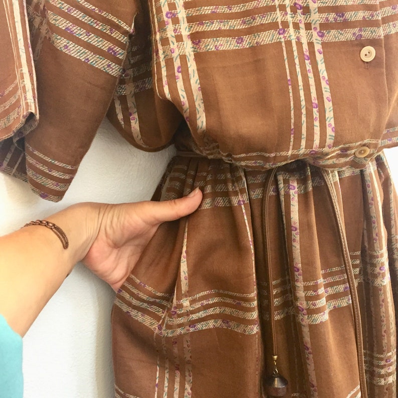 Vintage 80/'s Classic PREPPY PLAID SHIRTDRESS Unique Linen Like Fabric Side Zip Pocket Shoulder Pads