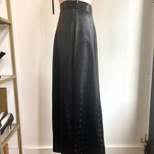 Vintage 40s Skirt / SATIN SILK EMBOSSED Dots / Midi Pencil Length / Side Metal Zip image 6
