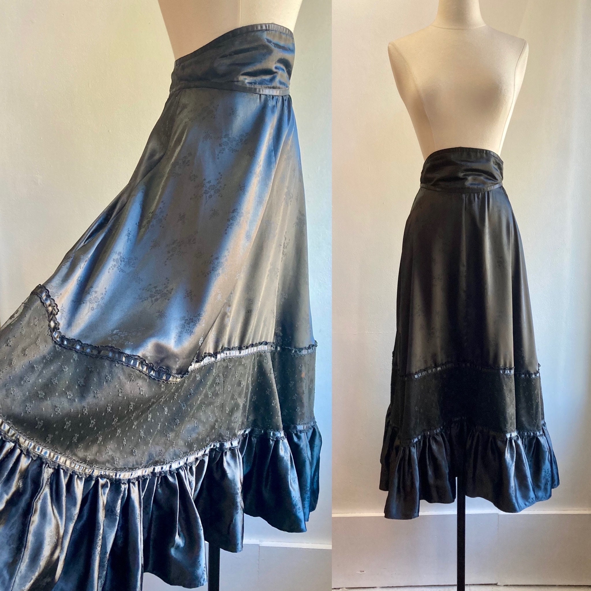 Vintage 80s Prairie Skirt / GUNNE SAX GUNNIES / Inky Black Silk Satin + Lace / Corset Waist + Ruffle Hem 
