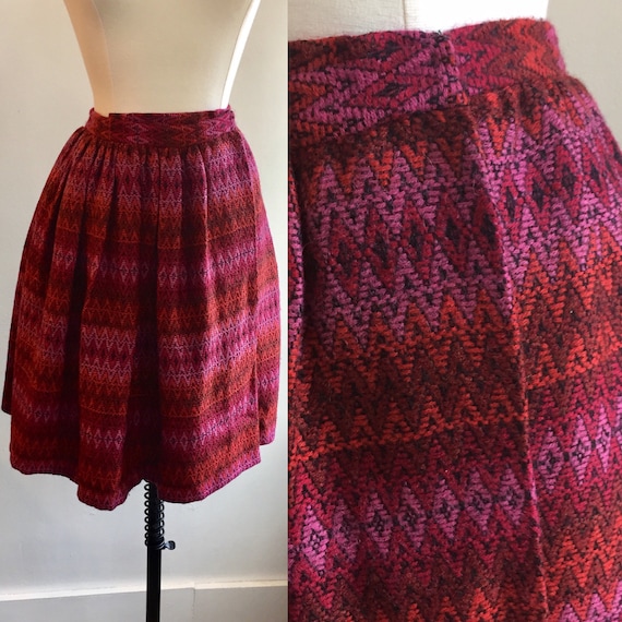 Vintage 60s Mod Mini Skirt / Wool IKAT Pattern / M