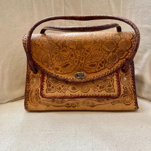 Vintage 40s 50s TOOLED Leather Purse or Hand Bag with a Floral Pattern and a  Deer Scene on the Bottom and many Pocket Options.