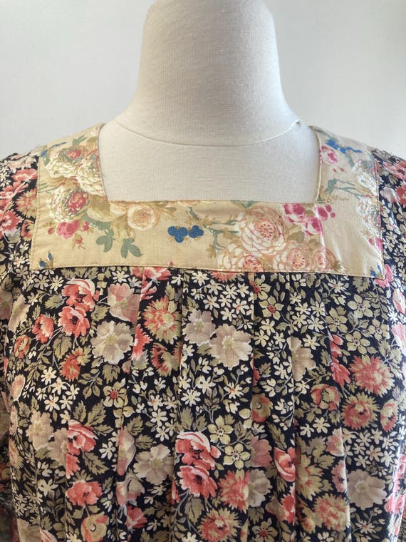 Vintage 70s Dress / Boho SMOCK Dress / Floral Cal… - image 8