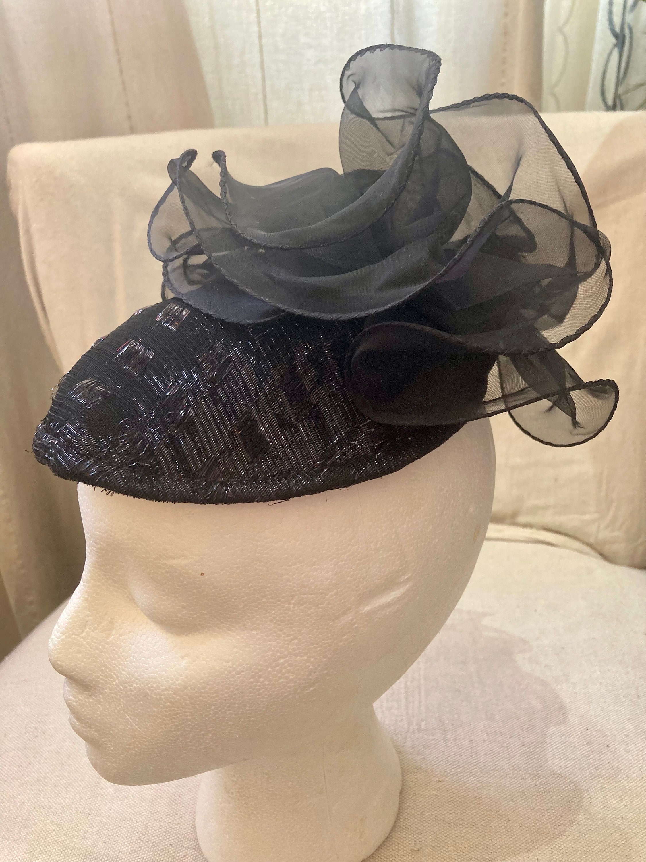 Sonni Of San Francisco Vintage Fasinator Hat W/Tulle, Feathers & Sequins Vintage Sonni of San Francisco Wide-brim Fascinator Hat Wool  main image 4