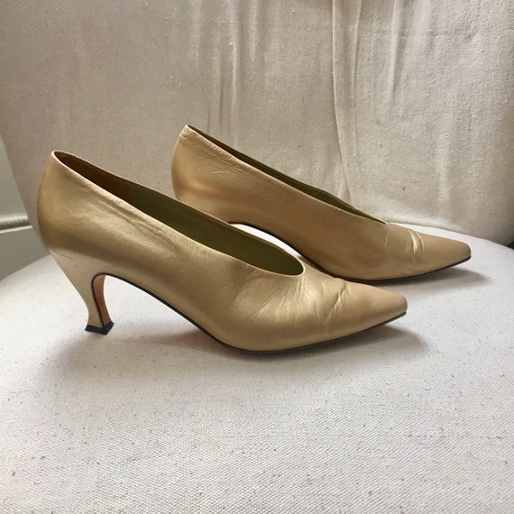 80's 90's Vintage VIA SPIGA High Vamp PUMPS / Mat… - image 5