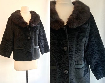 Vintage 50s 60s CROPPED Coat + FUR Collar / VELVET Dinner Jacket / Large Ornate Buttons + Welt Pockets / Jack Winter