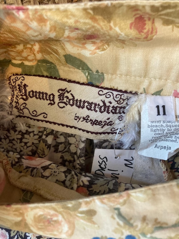 Vintage 70s Dress / Boho SMOCK Dress / Floral Cal… - image 9