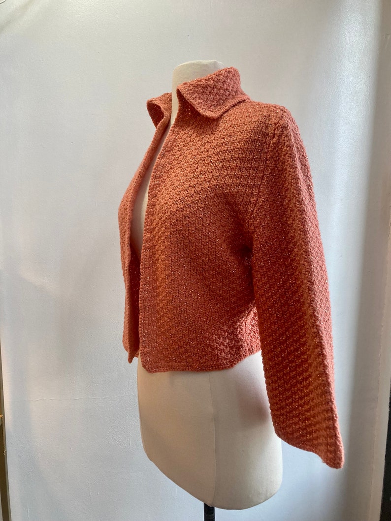 Vintage 50s Cardigan Sweater Jacket Bolero / WAFFLE Weave GOLD LUREX Threads / Cropped Collar Wide Sleeves / Hand Knit image 2