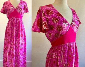 Vintage 60s HAWAIIAN Maxi Dress / Corset Waist Cotton / JELLYFISH + Paisley Print / FLUTTER Sleeves / Andrade Honolulu