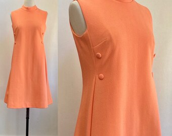 Vintage 60s MOD Dress / MINIMALIST Scooter Style / Covered Button Detail / Young Naturals