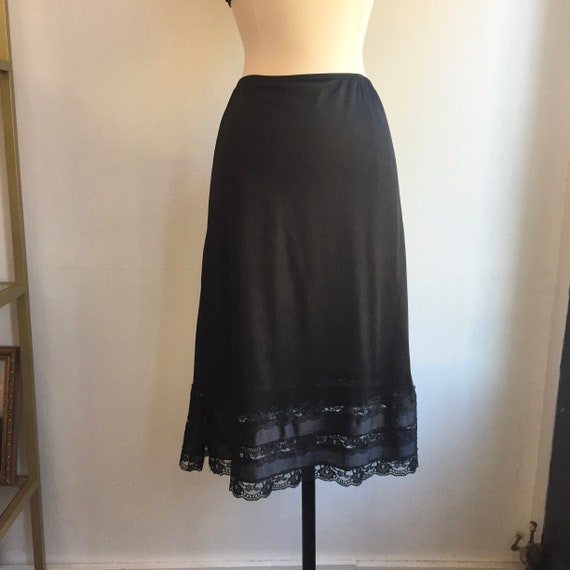 NICE Vintage LACE TRIM 50’s 60’s Black Nylon Half