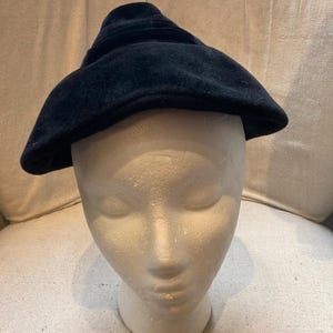 Lord and Taylor Vintage Hats - Etsy display picture 1