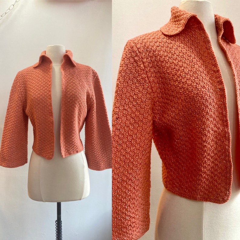 Vintage 50s Cropped Hand Knit Cardigan Sweater Jacket in a WAFFLE Weave with GOLD LUREX Threads. Pin-Up Style