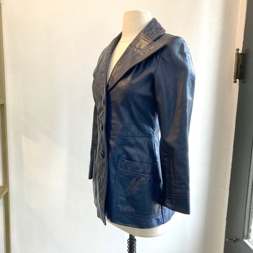 70s Vintage BLUE shops LEATHER JACKET Coat / Fitted Short Trench / Lined
