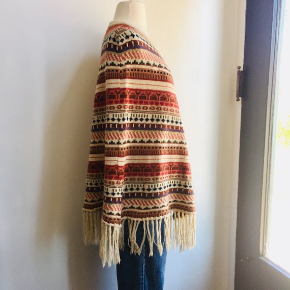 Vintage 70’s FAIR ISLE PONCHO / Wooden Buttons + … - image 7